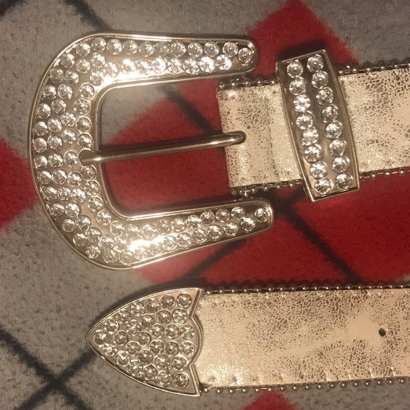 Belt - Picture 2 of 4